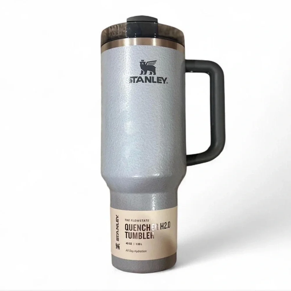 NWT Stanley Metallic Quencher H2.0 Tumbler 40 oz